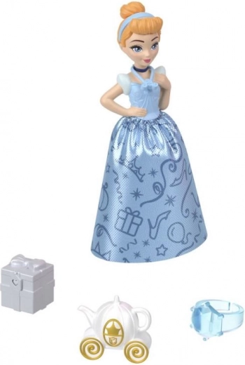 Party accessories and a child’s ring