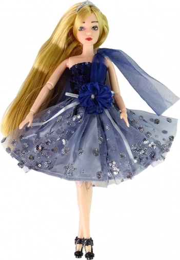 Robe scintillante et accessoires stylés