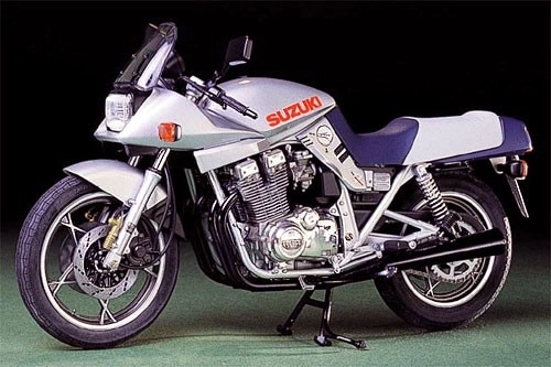 Maquette plastique Suzuki GSX1100S Katana