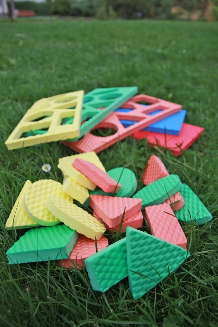 Geometrische vormen in schuimrubber platen