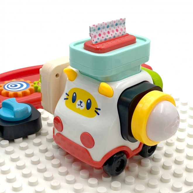 Auto in de vorm van een kubus