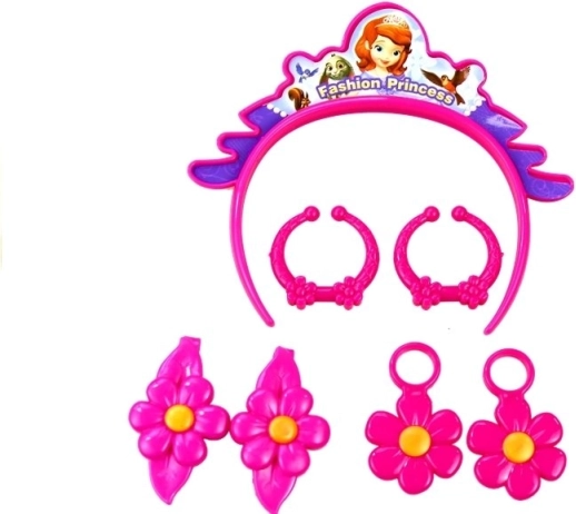 Princess accessories for the perfect look
