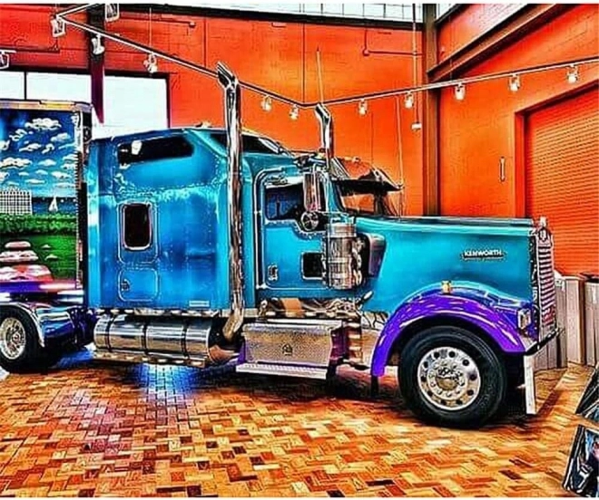 Diamantmalerei Glänzender Truck 30x40 cm