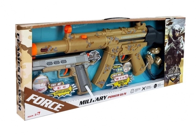 Set van militaire wapens Twee pistolen Koptelefoon Fluitje