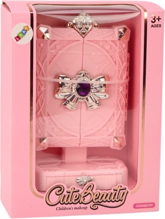Gift-ready packaging for little fashionistas aged 3+