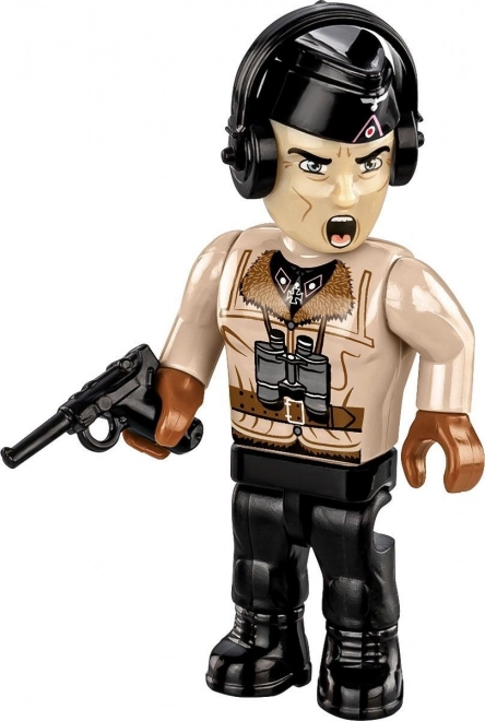 Figurine de tankiste et nombreux accessoires