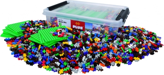 Plus-Plus basic box with 4000 pieces and 12 base plates