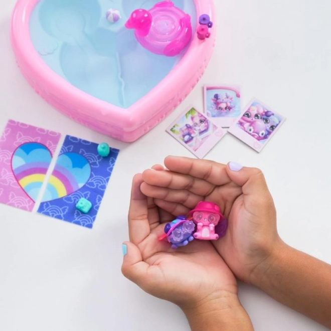 Animaux Hatchimals à la fête de la piscine