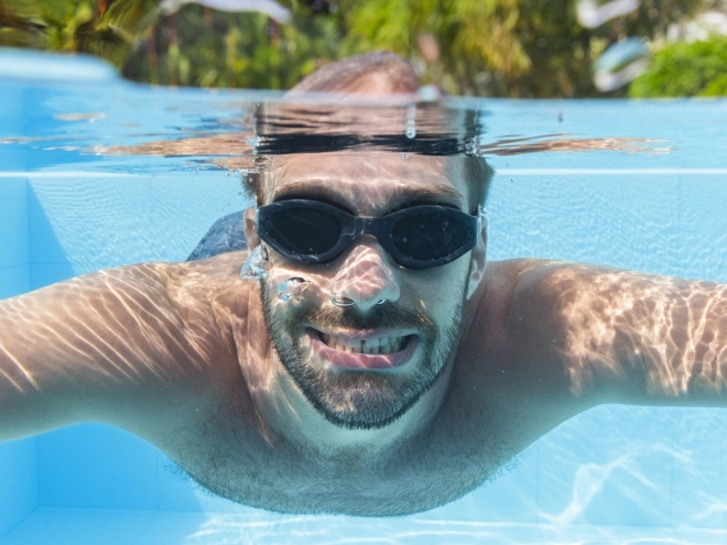 Clear view underwater