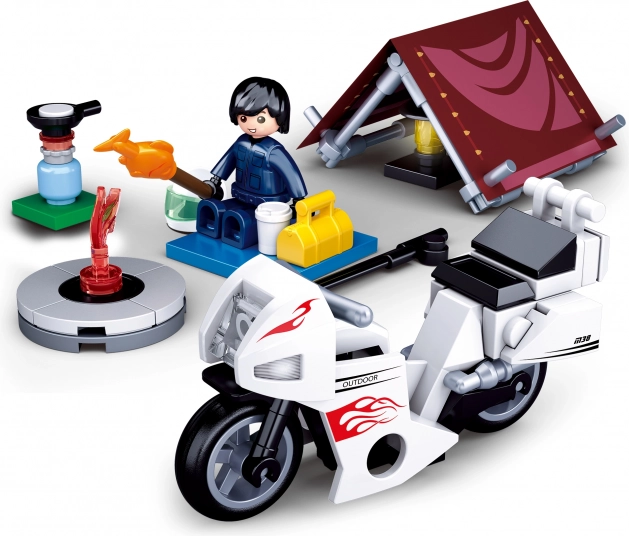 Sluban Town biker at the campsite building set