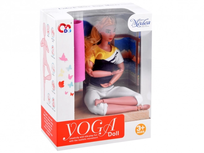 Poppen gymnast doet aan yoga en fitness