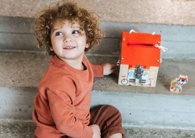 Lilliputiens – houten huisje met sloten
