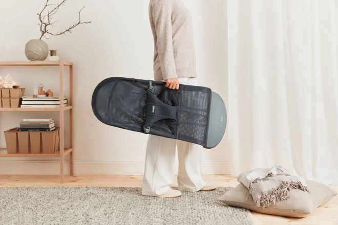 BABYBJORN - Wipstoeltje BLISS MESH - Parelroze –  Antraciet