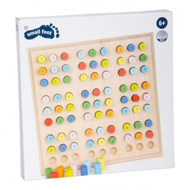 Houten sudoku met kleurrijke staafjes