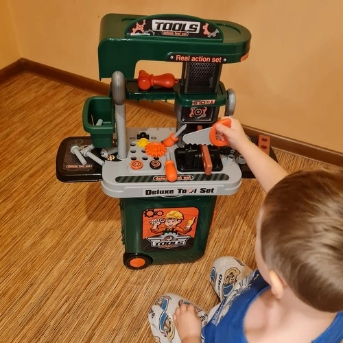Kindergereedschapskist met gereedschap en koffer