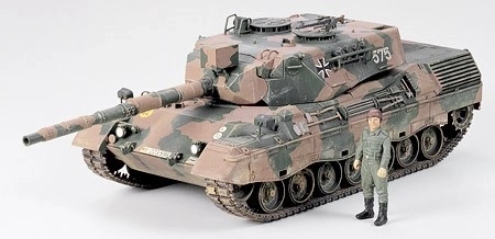 Kunststof model van de tank Leopard 2 A4 (West-Duitsland)