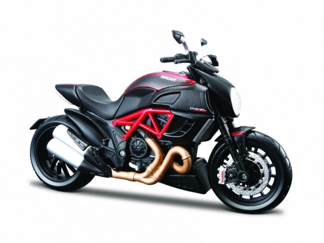 Motormodel Ducati Diavel Carbon schaal 1:12