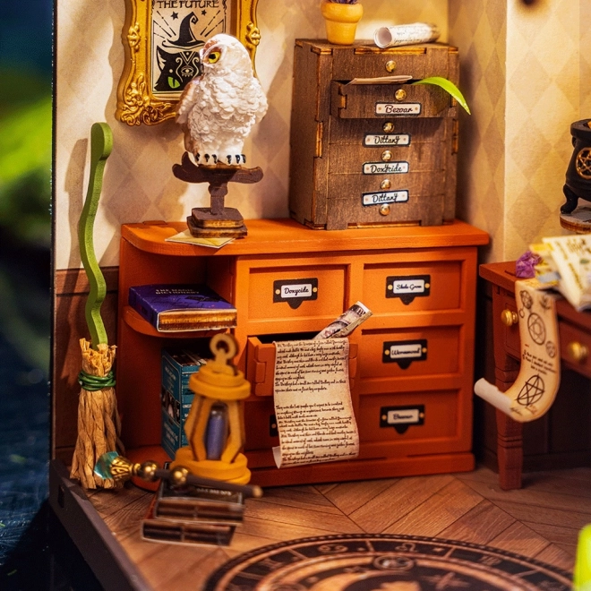 Miniatuurmodel van een tovenaarswerkplek