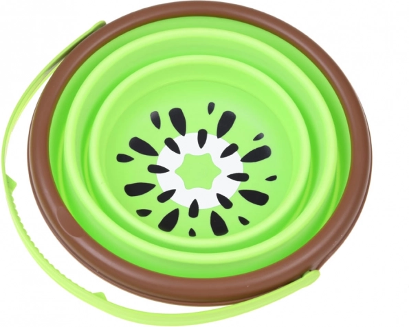 Cheerful kiwi motif kids love