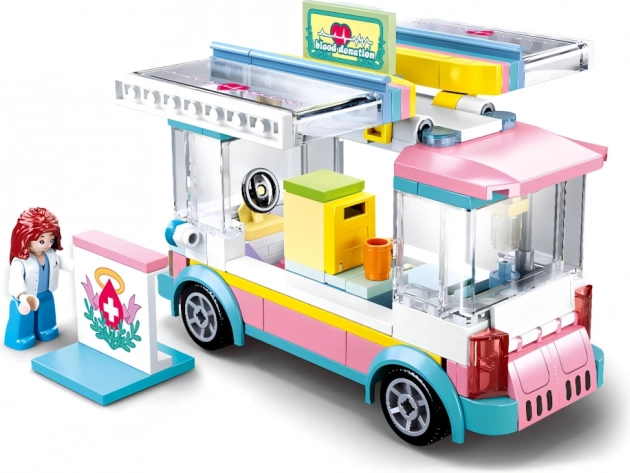 Compatible with popular building sets