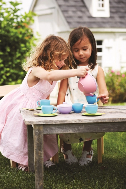 Supports social and imaginative play