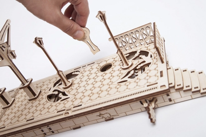 Ugears 3D puzzel - Station 196 delen