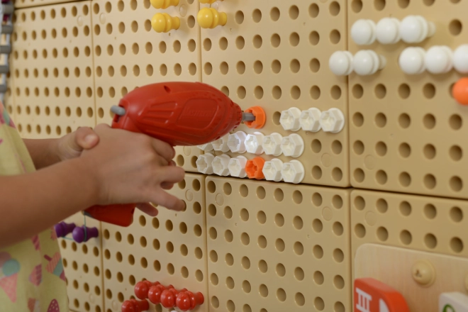 Masterkidz gereedschapsset met boormachine en 8 elementen voor wetenschappelijk-creatief STEM-bord