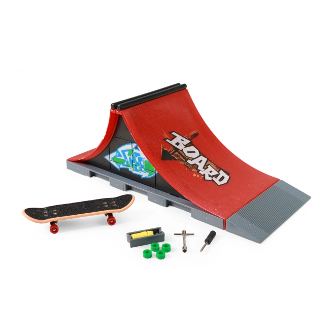 Skatepark - helling voor skateboard/fingerboard geschroefd