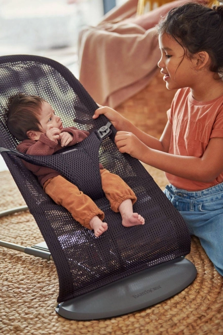 BABYBJORN - Wipstoeltje BLISS MESH - Parelroze –  Antraciet