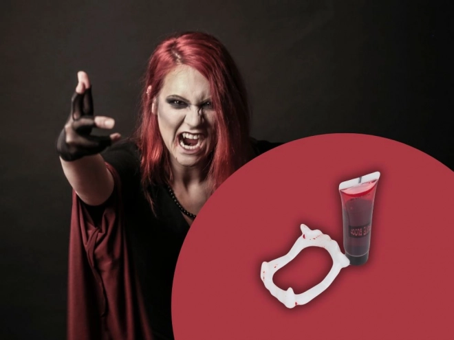 Set van nep tanden en bloed voor Halloween