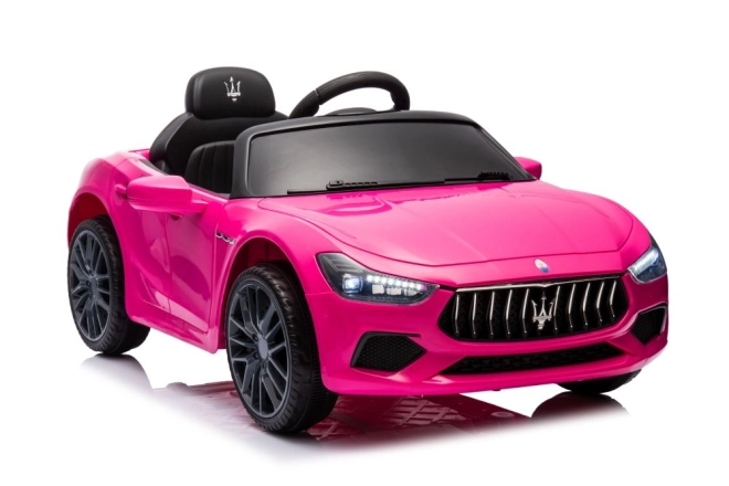 Accu auto Maserati Ghibli roze