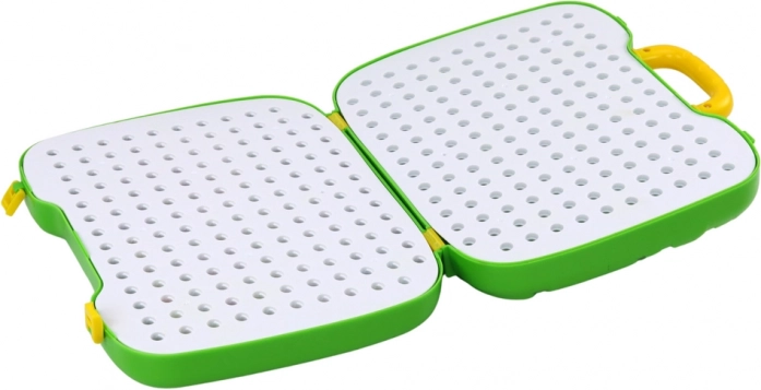 Koffertje dat verandert in een stabiele tafel