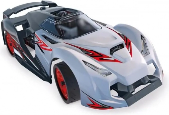 Construction d’une voiture de course avec des mécanismes réalistes