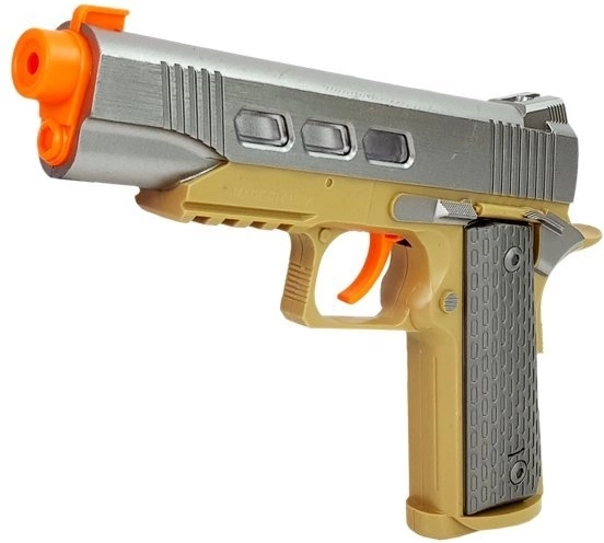 Petit pistolet avec son réaliste de tir et de rechargement