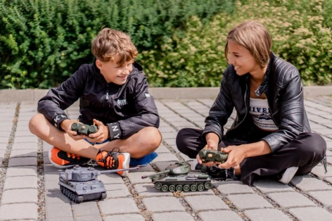 Op afstand bestuurbare tanks STARX