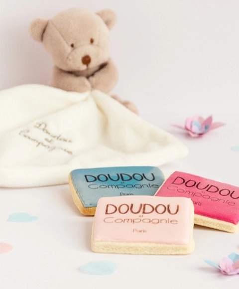 Doudou Geschenkset - beertje met knuffeldoekje 10 cm