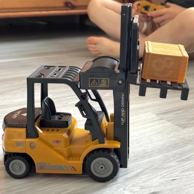 Woopie op afstand bestuurde vorkheftruck RC 1:24