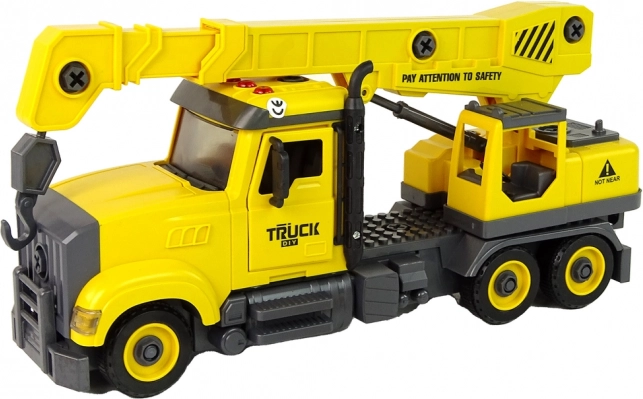 Yellow Crane Cargo Truck for Disassembling and Assembling