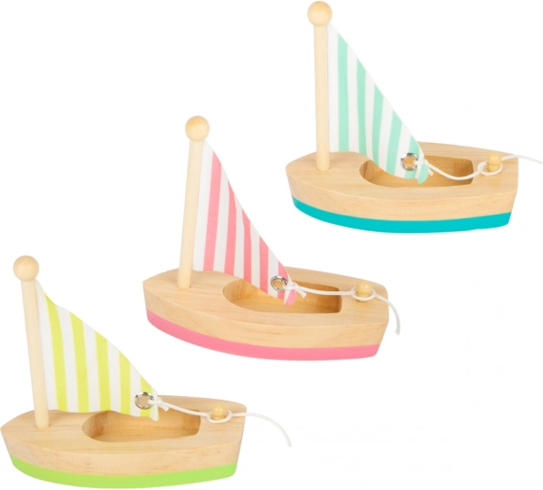 Houten waterzeilbootjes malfoot - set van 3 stuks