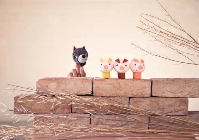 Interactive finger puppets for storytelling