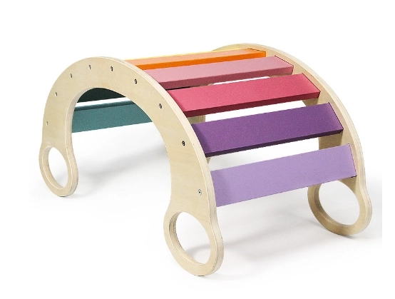 Dvĕdĕti Montessori regenboogschommel
