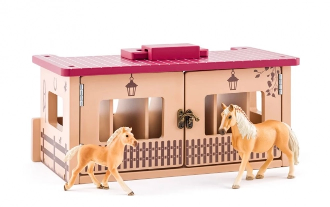 Houten stal voor 6 paarden