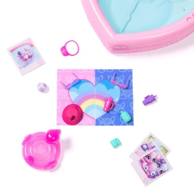 Animaux Hatchimals à la fête de la piscine