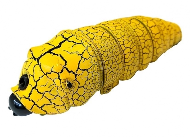 Gelbe Raupe mit Infrarotsensor