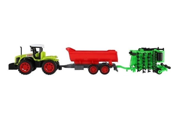 Tractor met aanhanger en hekken