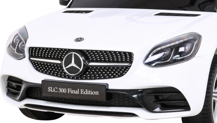 Realistic licensed Mercedes-Benz design