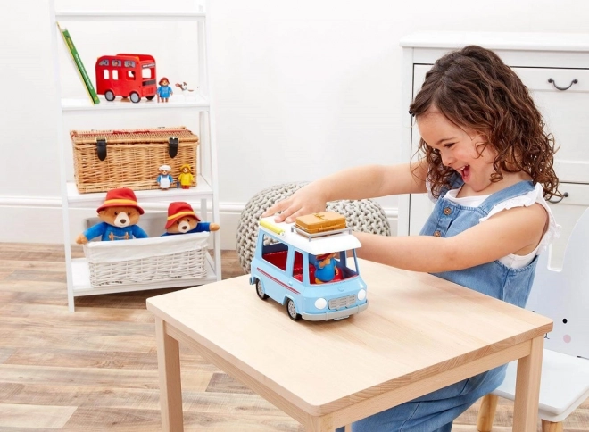 Caravan met Paddington en accessoires
