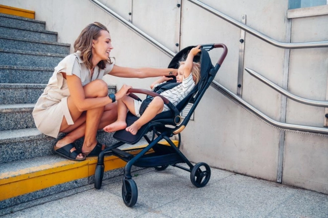 Sportieve kinderwagen MoMi ADELLE zwart goud 2023
