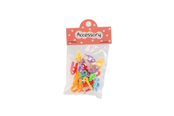 Plastic kralen hart, letters met koord 2 soorten in zakje 6,5x11x1cm