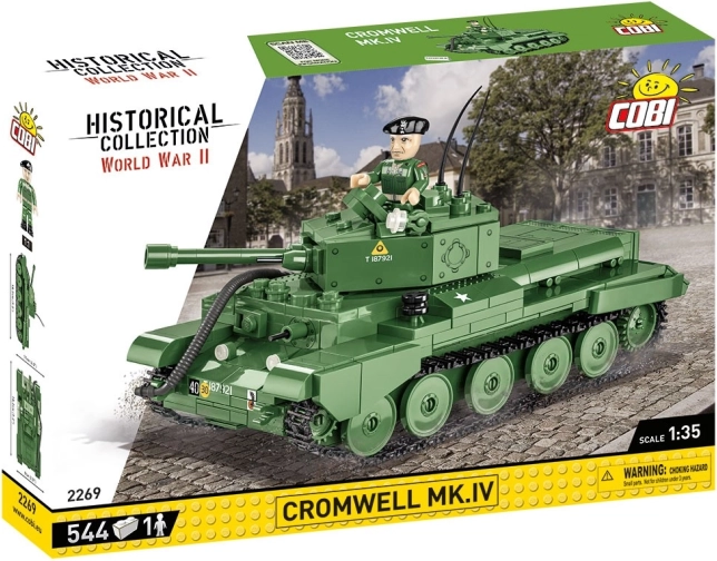 Cromwell Mk. IV tank building set with a general’s minifigure